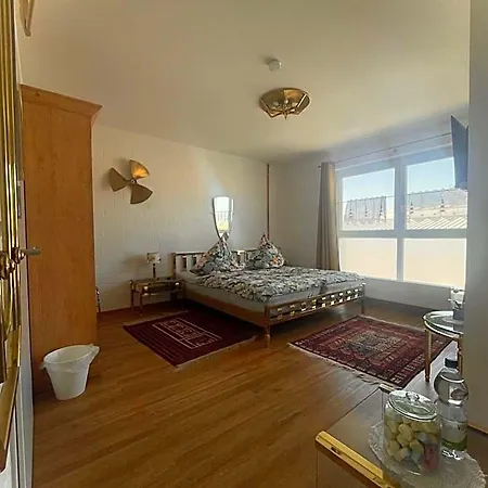 Hotel Mine